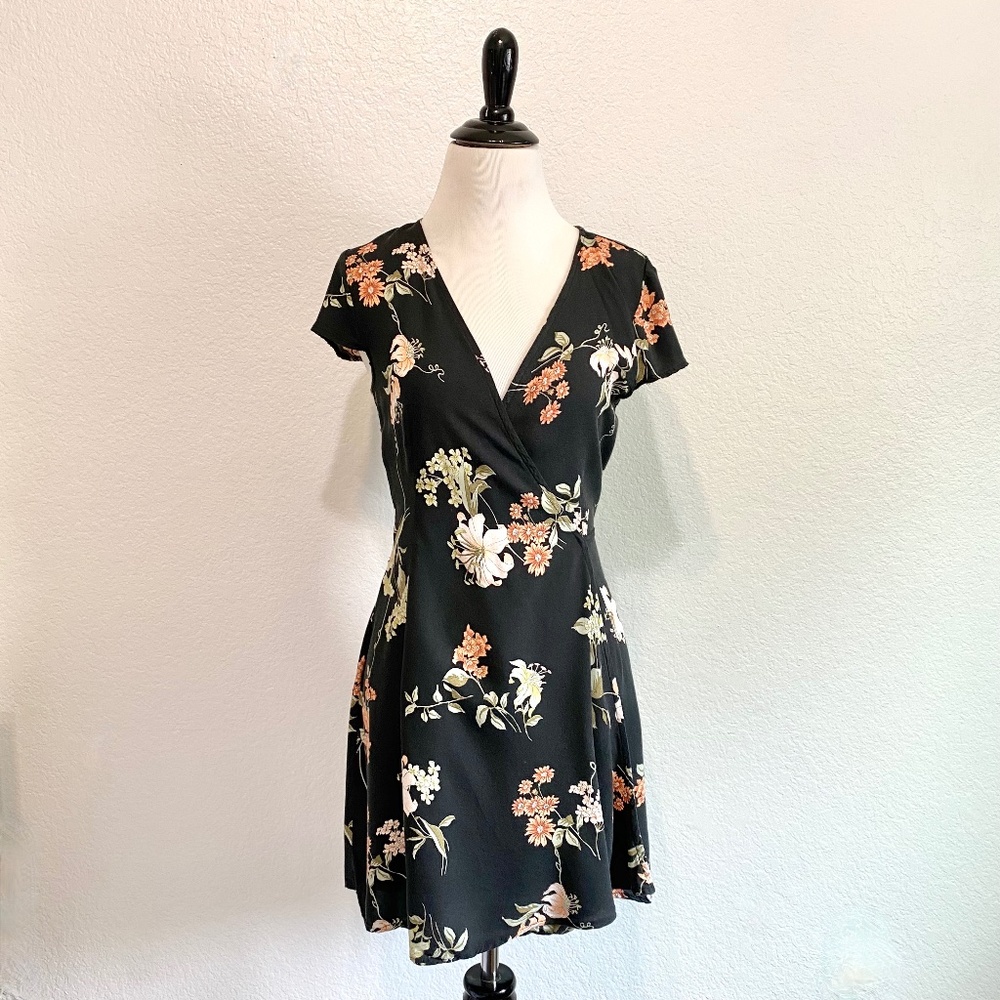 Brandy Melville Floral Robbie Wrap Dress